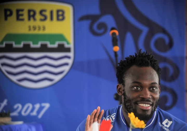 Transfer Essien ke Persib Bandung: Untung atau Buntung?