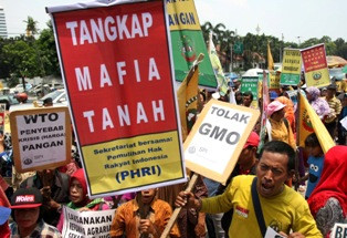 'Demi Tanah, Kami Bertaruh Nyawa'