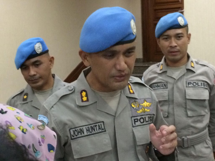 Pernikahan Tertunda karena Tuduhan Penyelundupan Senjata