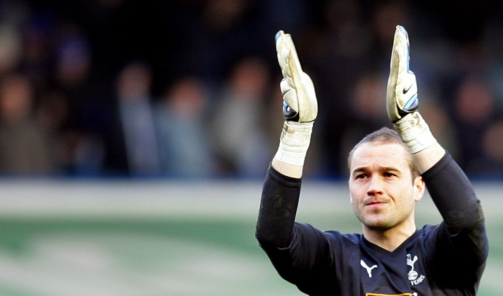 2007: Kiper Paul Robinson Cetak Gol Spektakuler