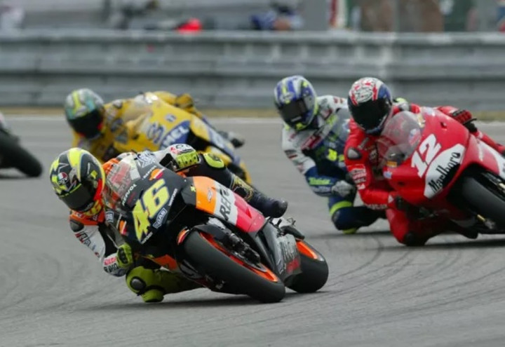 10 Kemenangan Valentino Rossi dengan Selisih Waktu Paling Tipis