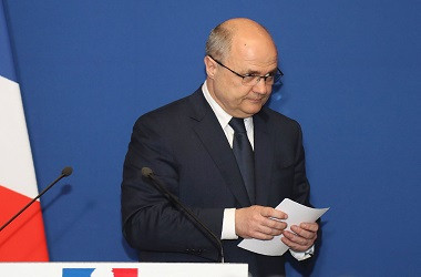 Dua Putrinya Terjerat Kasus, Mendagri Prancis Mundur