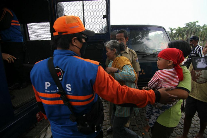 45 PMKS Dipulangkan Sudinsos Jakbar