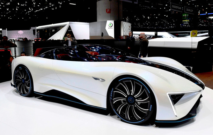 Ren, Si Putih nan Sexy dari Tiongkok