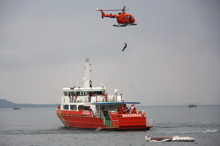 Basarnas Gelar Simulasi Kecelakaan Pesawat di Laut