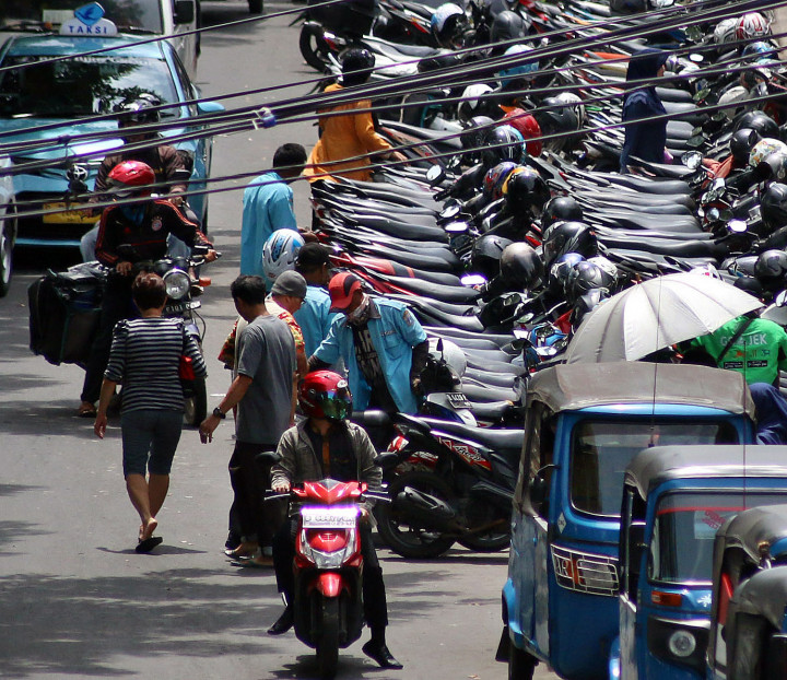 Dishub Bakal Sanksi Jukir Nakal