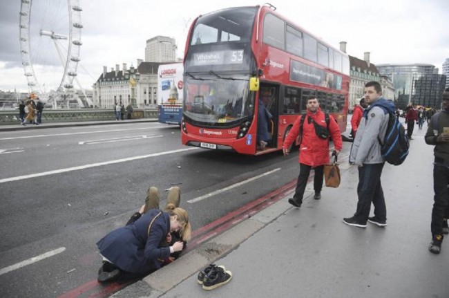 Penyerangan di London Tewaskan Empat Orang, Puluhan Terluka
