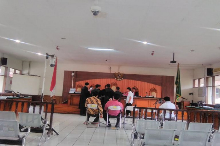 Suami Wali Kota Nonaktif Cimahi Disebut Bagi-bagi Jatah