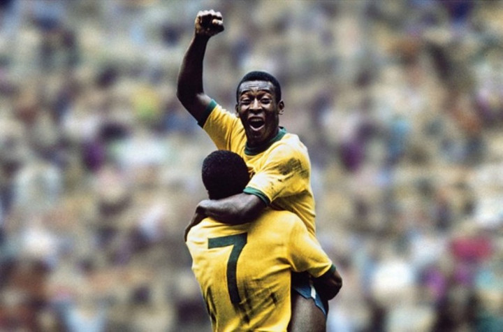 2002: Jersey Pele Pecahkan Rekor Lelang Tertinggi