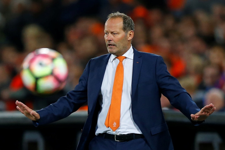 Catatan Buruk Belanda, Sampai Pemecatan Danny Blind
