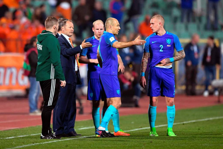 Belanda Mencari Nakhoda Menuju Rusia