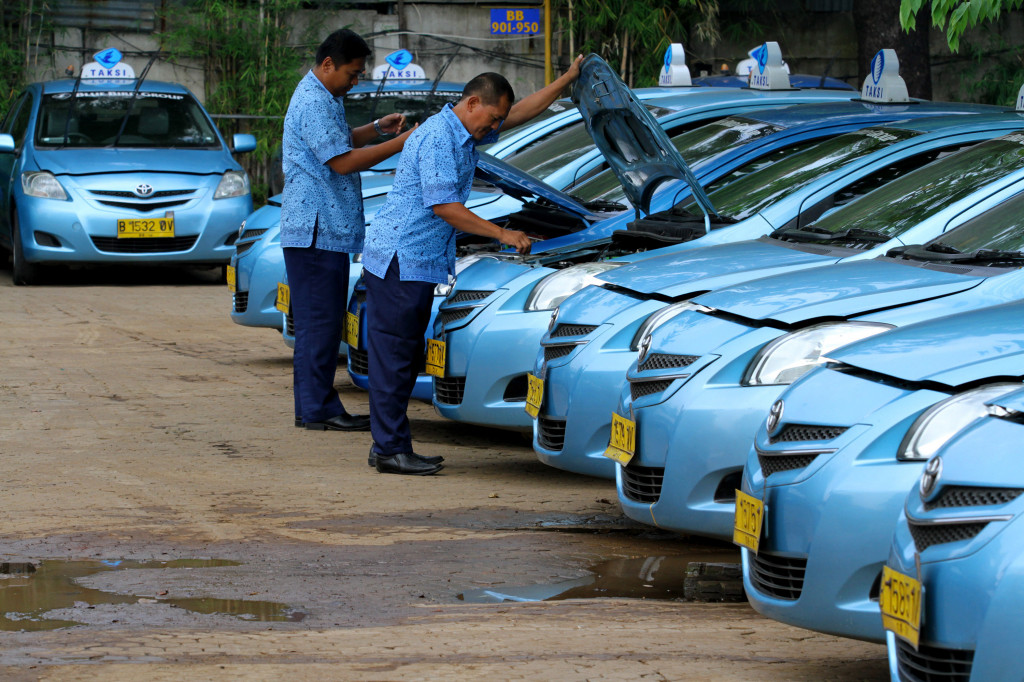 Blue Bird Dukung Aturan Kemenhub Soal Taksi Online