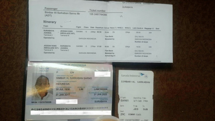 Anggota Jemaah Umroh Meninggal saat Turun dari Pesawat