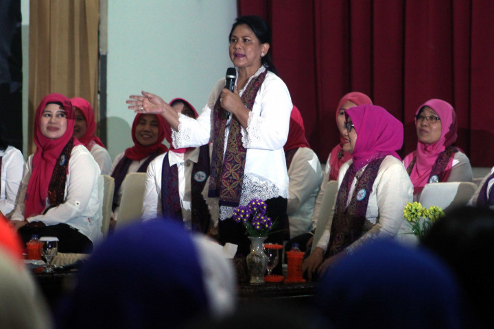 Ibu Negara Kunjungi Paud di Pekanbaru