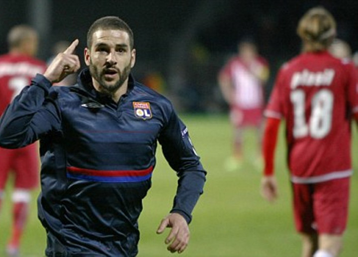 2010: Duel Perdana Sesama Klub Prancis di Liga Champions