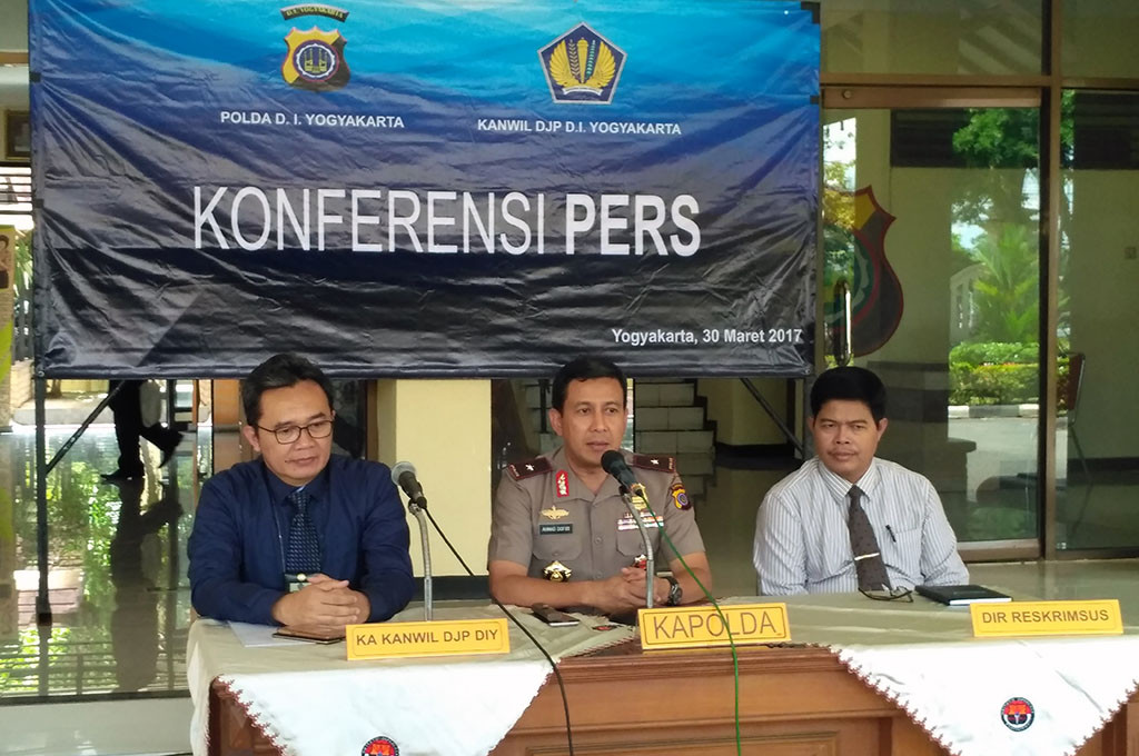Kepala Kanwil DJP DIY Yuli Kristiono saat berkunjung ke Polda DIY Yogyakarta -- MTVN/Patricia Vicka