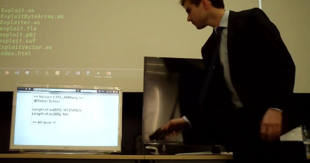 Peneliti sistem keamanan digital Rafael Scheel sedang mempraktekkan metode serangan melalui DVB-T