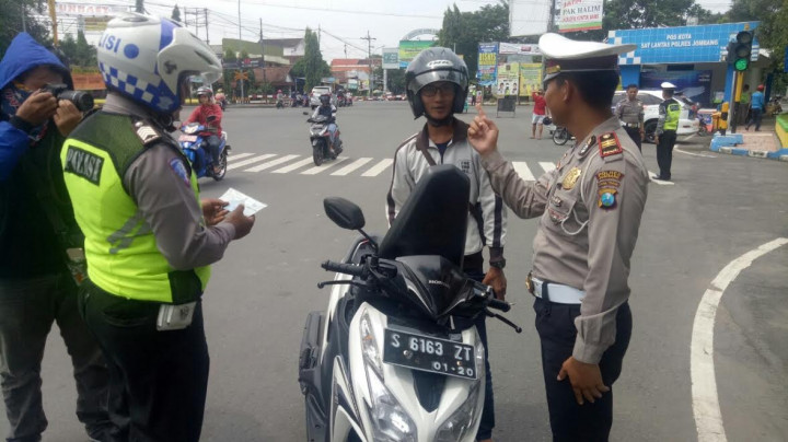 Polres Jombang Sosialisasi E-Tilang