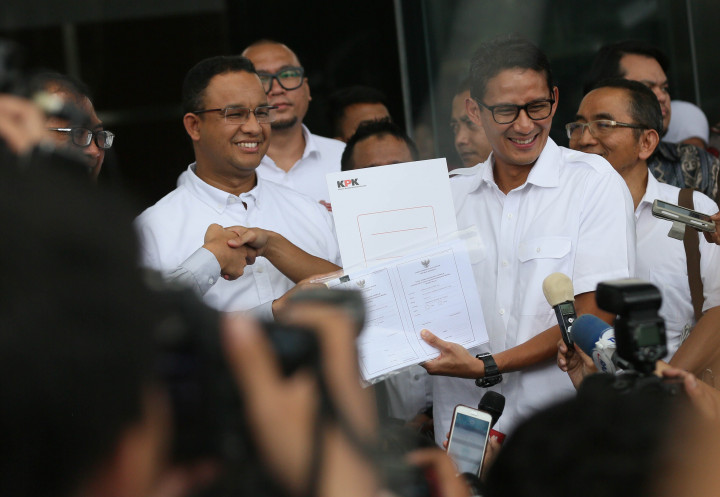 Anies-Sandiaga Batal Hadir di Debat Pilkada <i>Kompas TV</i>