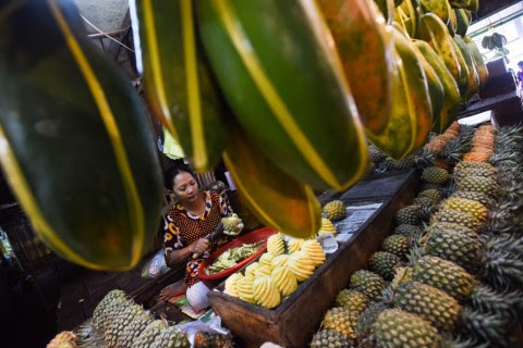 Indonesia Records 0.02% Deflation in March