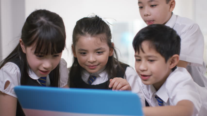 Anak yang sarapan akan lebih maksimal dalam menyerap ilmu di sekolah (Foto:Shutterstock)