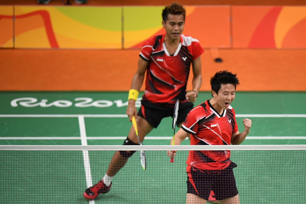 Tontowi Ahmad/Liliyana Natsir (AFP PHOTO / Jim WATSON)