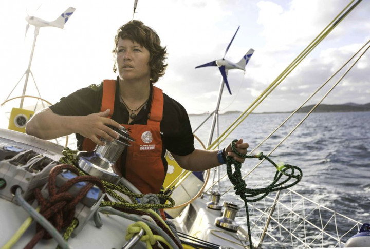 Solo Yachtswoman Forced to Abandon Antarctica bid