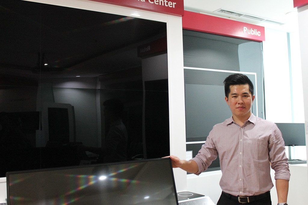 Riki Siuwandy, Product Marketing TV Department.