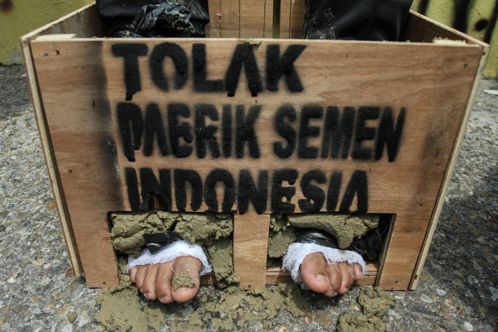 Mengendus Aroma Persaingan di Rembang