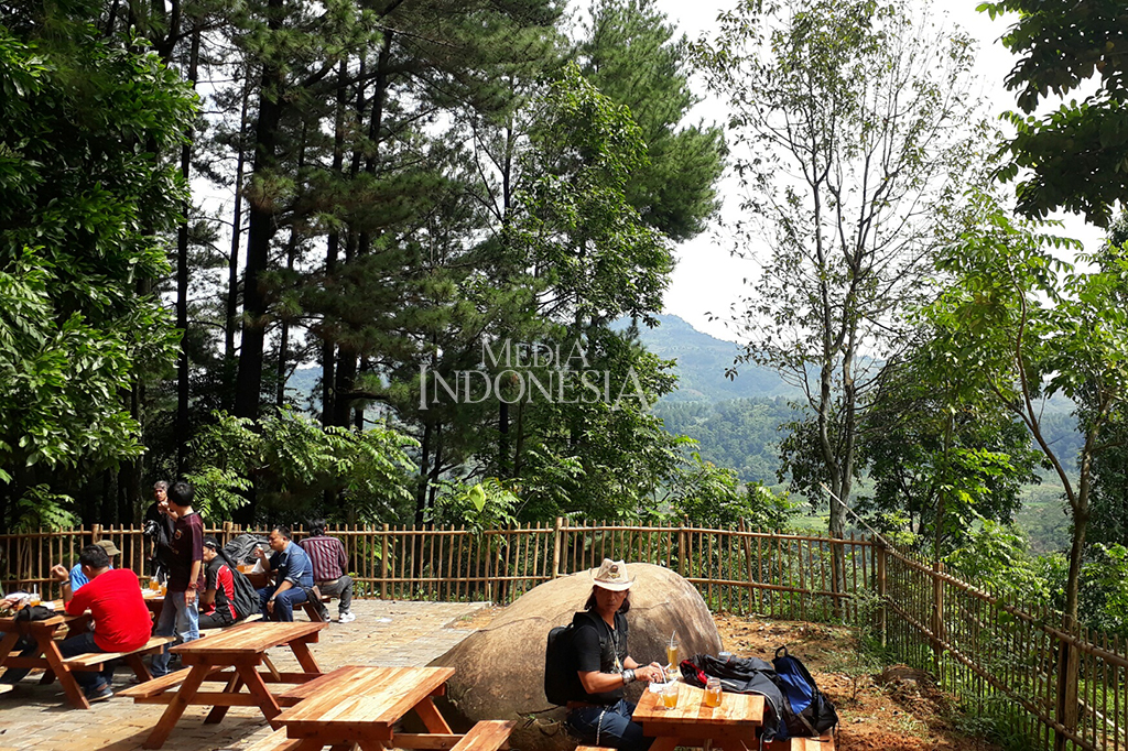 Pesona Wisata Alam Gunung Pancar