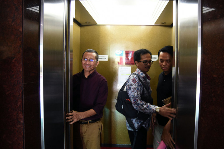 Sidang Tuntutan Kasus Dahlan Iskan Ditunda