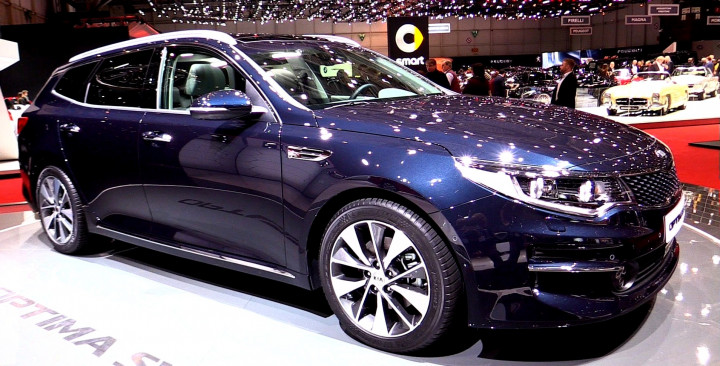Kia Optima Sportwagon Raih RedDot Design Award 2017
