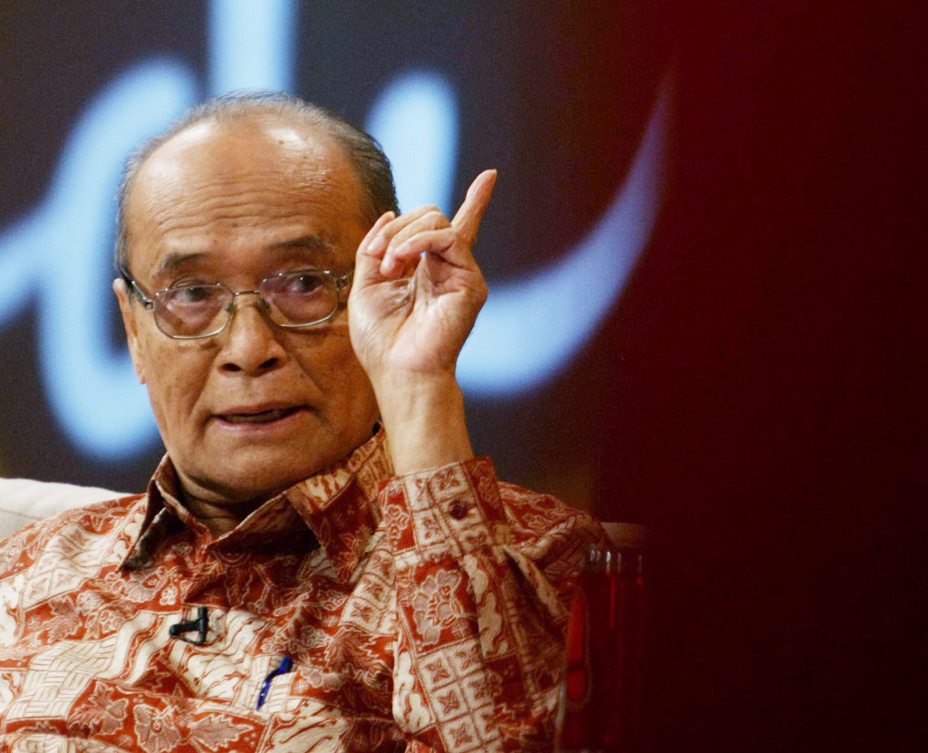 Buya Syafii Maarif saat menghadiri acara Kick Andy di Grand Studio Metro TV, Kedoya, Jakarta Barat, Rabu (22/5/2013). Foto: MI/AHMAD SYAFII MAARIF: Buya Syafii Maarif saat taping Kick Andy di Grand Studio Metro TV, Kedoya, Jakarta Barat, Rabu (22/5).