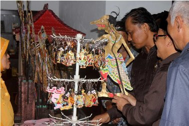 Lewat Wayang PDIP Ingatkan Persatuan Bangsa