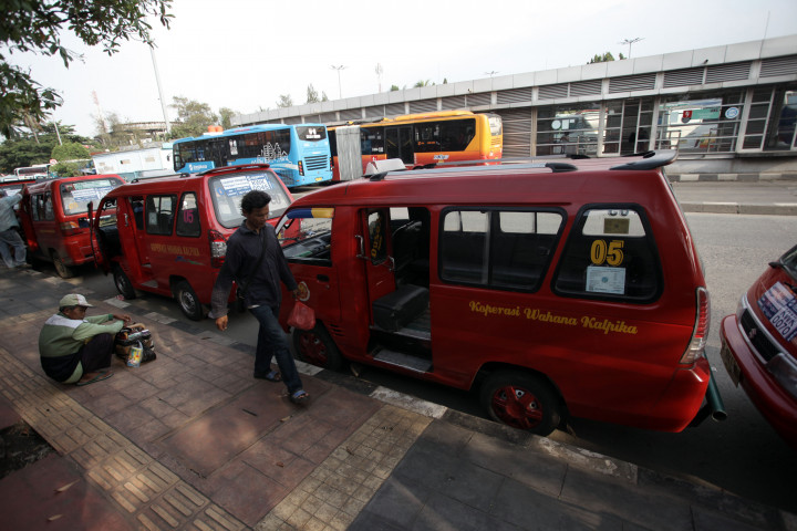 Sopir-Polisi Mesti Senafas Berantas Kejahatan di Angkot