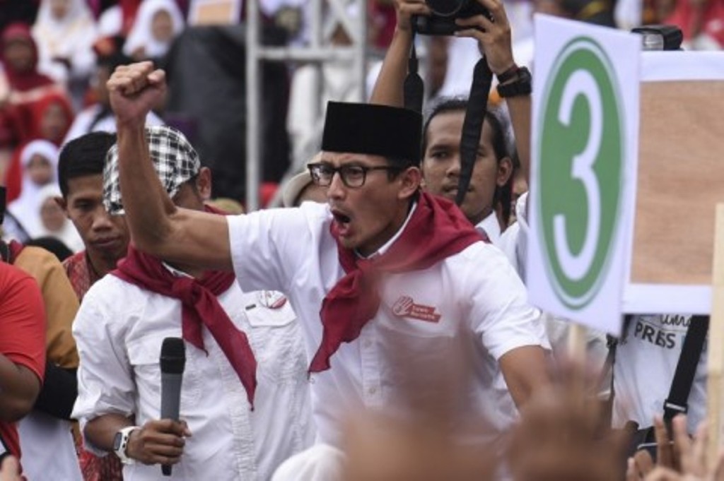 Sandi Pamerkan OK O-Care di Debat