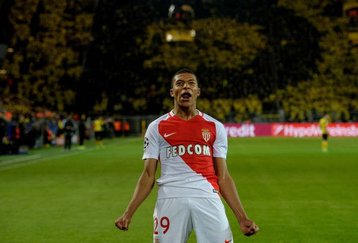 Dua Gol Emosional Kylian Mbappe ke Gawang Dortmund