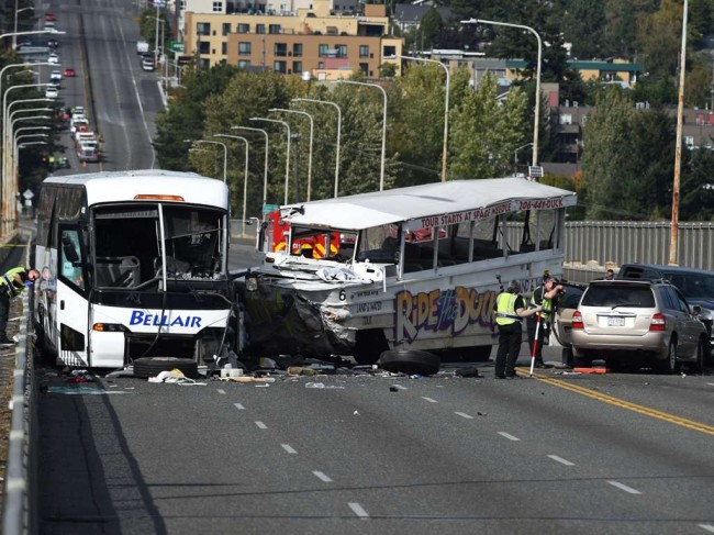 Ilustrasi tabrakan bus/AFP