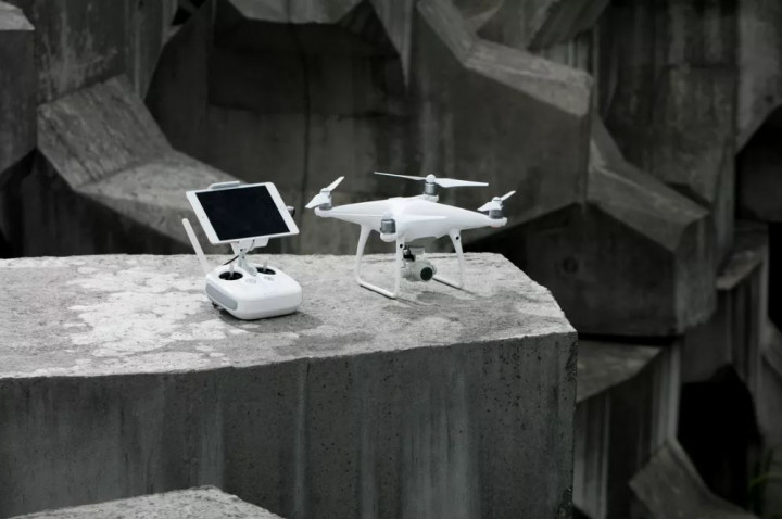DJI Buat Drone Baru, Phantom 4 Advanced
