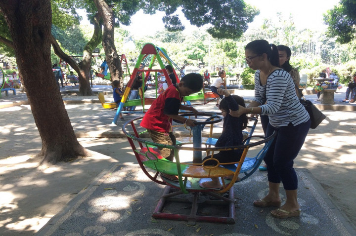 Warga Trauma Minum Air Keran Umum di Lapangan Puputan