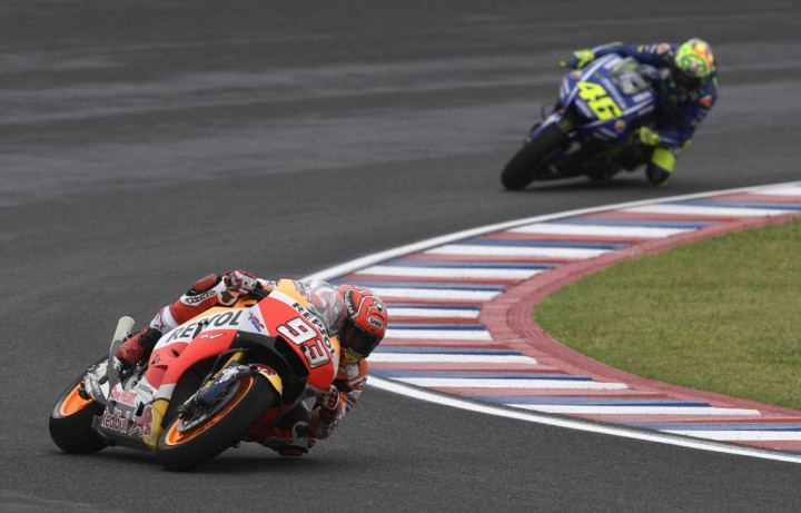 Rossi Tidak akan Bantu Vinales Jadi Juara Dunia