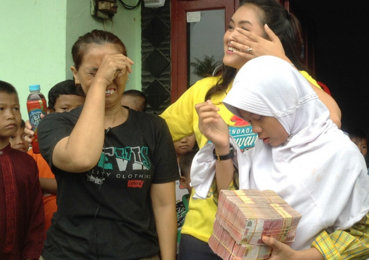 Calon Dokter Masa Depan Mendapat Rp300 Juta dari ICHITAN