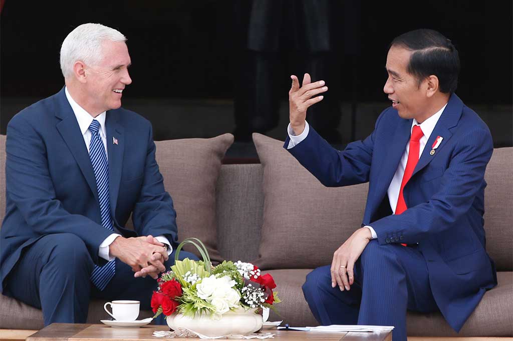 Jokowi Sambut Kedatangan Wapres AS