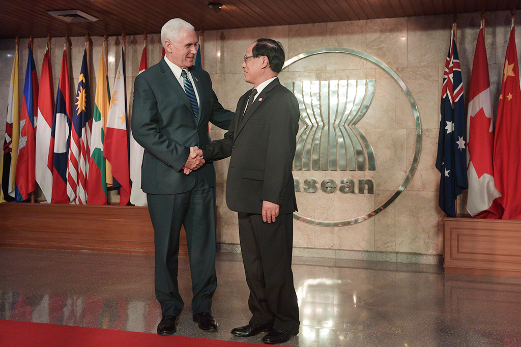 Wapres Pence Bertemu dengan Sekjen ASEAN
