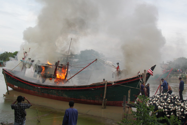 Kapal Pukat di Aceh Meledak, Tiga Nelayan jadi Korban
