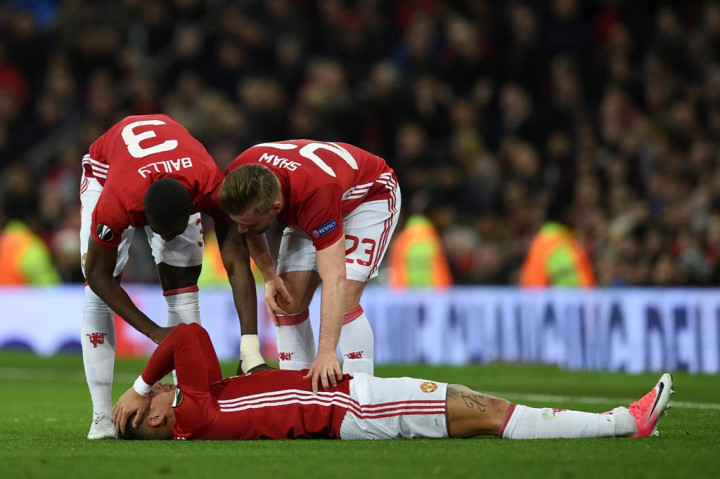 Dugaan Negatif Mourinho atas Cedera Ibrahimovic dan Rojo