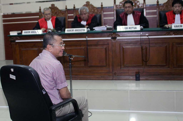 Dahlan Iskan Divonis 2 Tahun Penjara