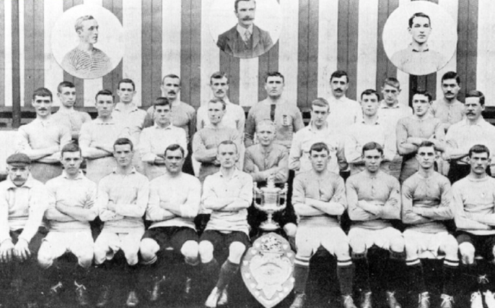 1904: City Sabet Trofi Perdana Piala FA
