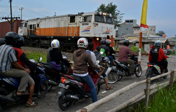 Dishub Usulkan Tutup Total Perlintasan KA di Margorejo