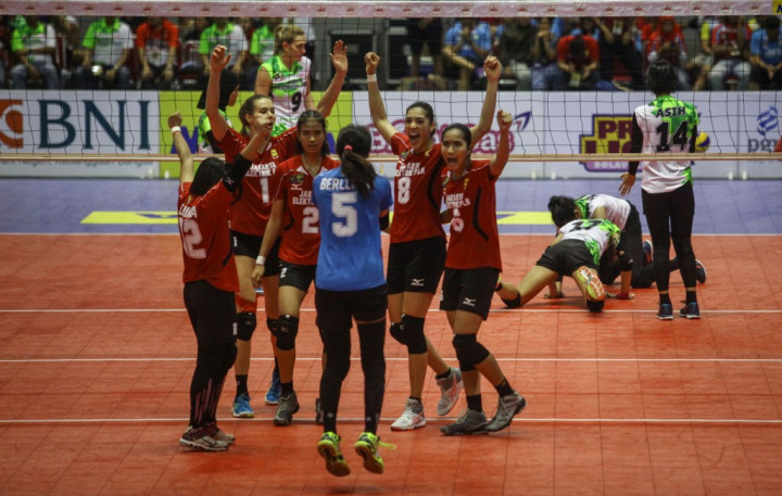 Tim Putri Jakarta Elektrik PLN <i>Hattrick</i> Juara Proliga